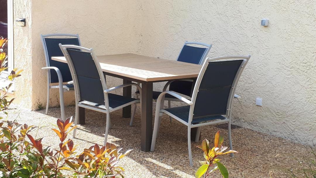 Les Pucines Bis Bas De Villa 29 M2 Luxe Rez De Jardin Climatisation Plein Sud Six-Fours-les-Plages Exterior photo